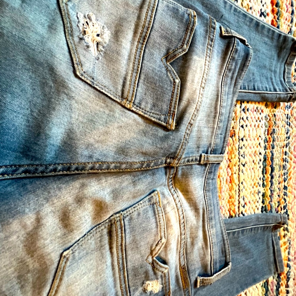 RanCan Distressed Ripped Jeans - Picture 3 of 4